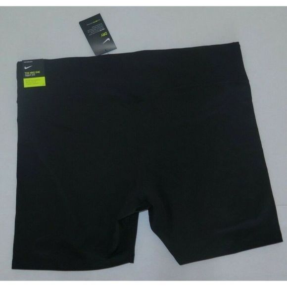Nike DD0425 010 Women's Plus Sz 3X Black Mid-Rise 7" Training Bike Shorts - Picture 2 of 5
